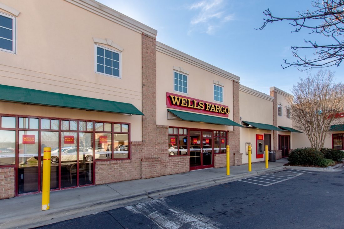 Dunn Commons Shopping Center Sale: 10210 Couloak Drive in Charlotte, North Carolina
